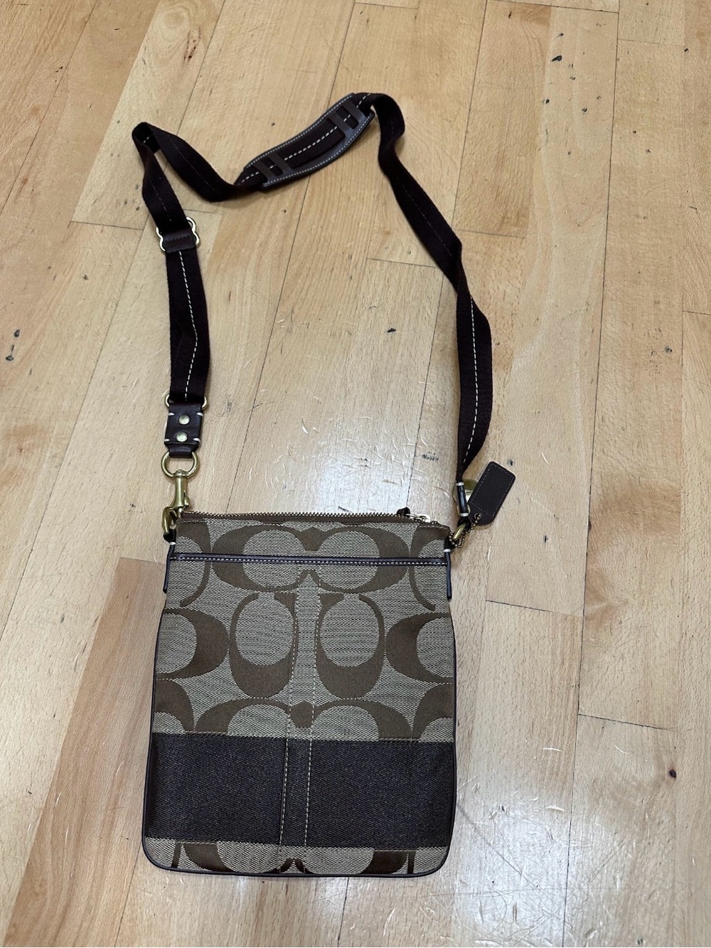 Coach Brown/Tan Signature Canvas Messenger Crossbody